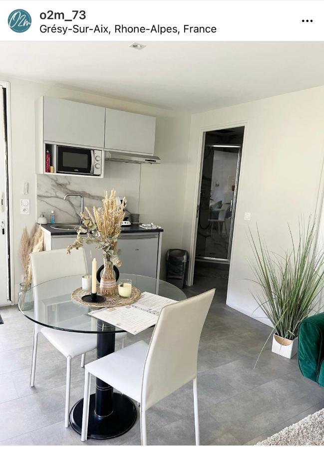 O2M Gresy Sur Aix Apartamento Mognard Exterior foto