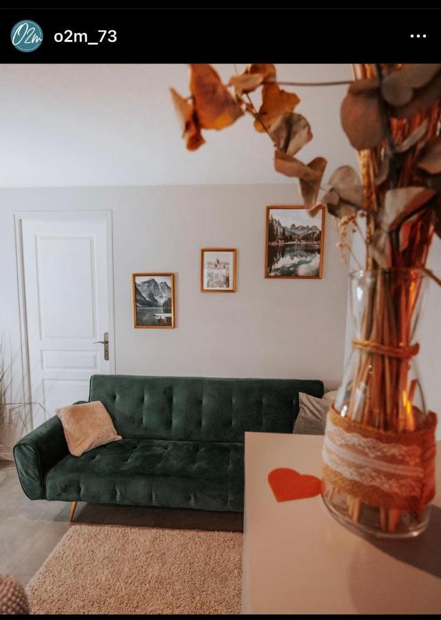 O2M Gresy Sur Aix Apartamento Mognard Exterior foto